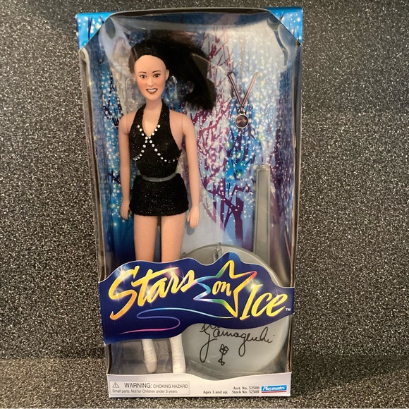 NRFB Kristi Yamaguchi, by Playmates, Stars on Ice 1998 # 52508 - Picture 1 of 9